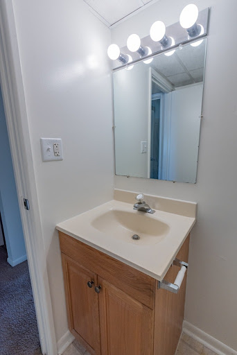 Park Court Apartments - Thumbnail