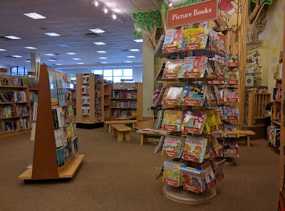 Photos of Barnes & Noble Booksellers - Bandera