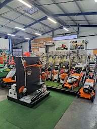 Photo n°17 de MOULINJEUNE - COUZEIX à Couzeix (Atelier de réparation de tracteurs)