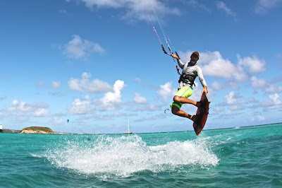 Photos of 40knots: kitesurf, windsurf & sup school in Antigua