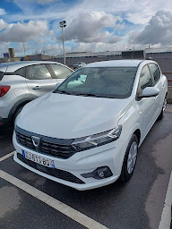 Photo n°11 de Carrefour Location à Bressuire (Agence de location de fourgonnettes)