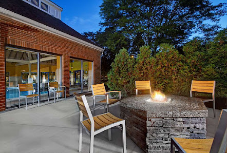 Homewood Suites by Hilton Chicago-Lincolnshire 10 Westminster Way, Lincolnshire, IL 60069