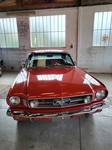 Oldtimer car - Visual