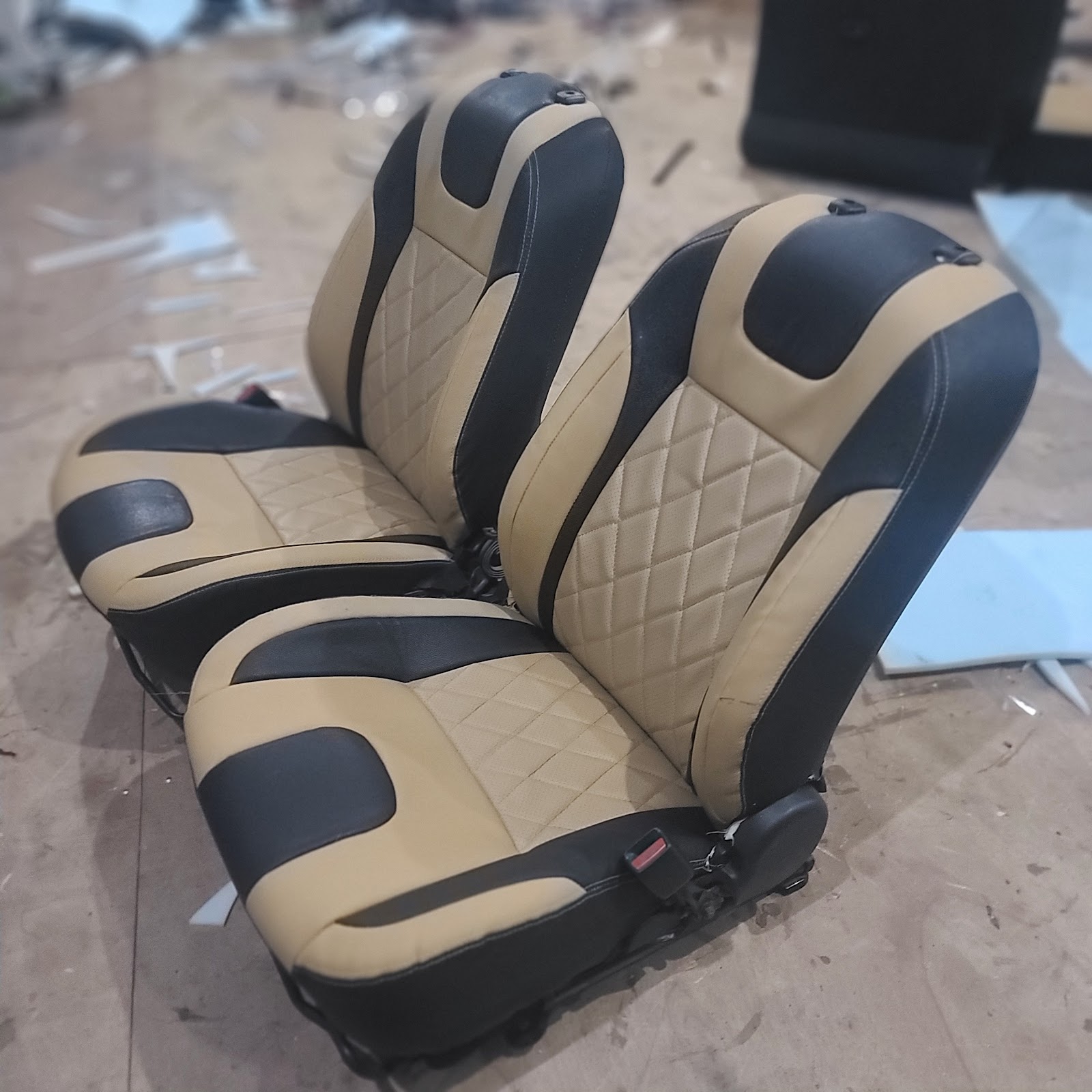 ابداع الزعيم لتنجيد السيارات - صورة 2