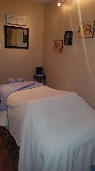 Healing Hands Massage & Holistic Day Spa