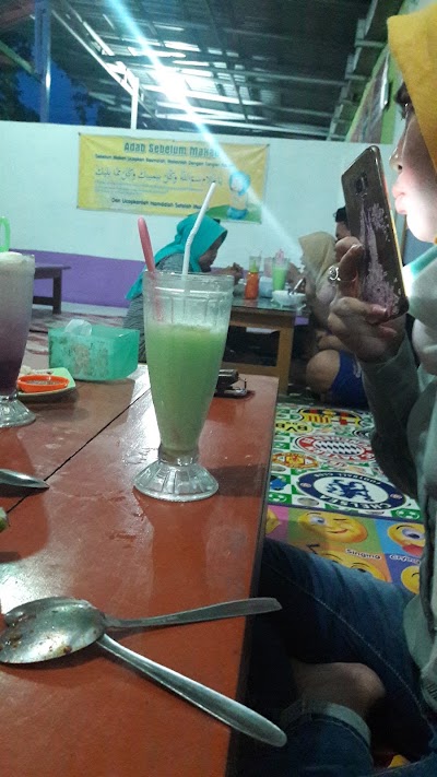 Photos of Palace Cafe "Fresh milk"