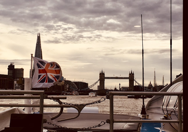 Let's Discover London - Travel Agency