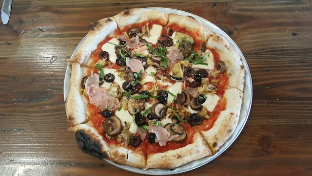 Pizaro's Pizza Napoletana