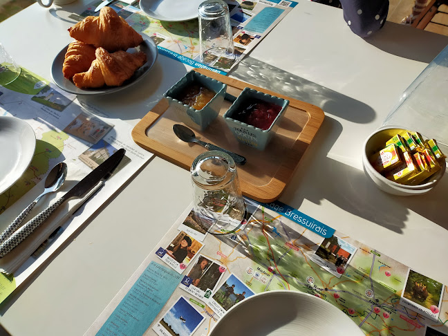 Opinii despre chambres d'hôtes la landrière în Cholet - Hôtel