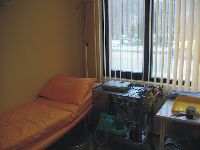 Д-р Емил Михайлов - Център за семейна медицина Медихоуп - Лекар