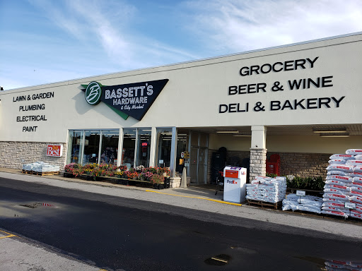 Bassett's Hardware & City Market
