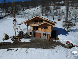 Photo n°10 de Fournier Julien ( FJ charpente ) à Bourg-Saint-Maurice (Menuisier)