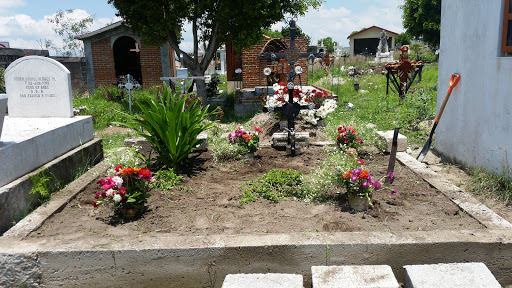 PANTEON DE SAN HIPOLITO XOCHILTENANGO