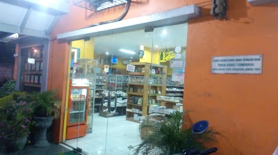 Photos of Toko Sembilan Wali