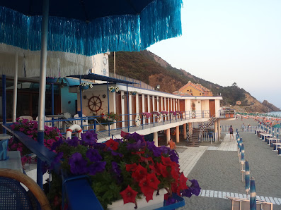 Hotel Bagni Arcobaleno Lungomare Cristoforo Colombo, 6, 19013 Deiva Marina SP, Italia