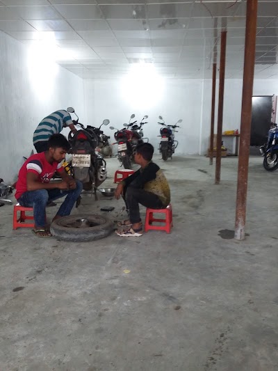 Photos of Suzuki Service Center