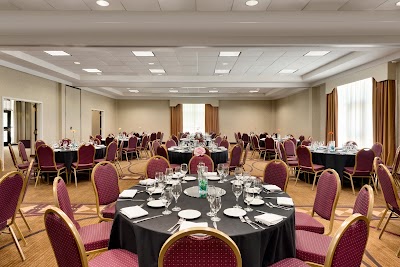 Photos of DoubleTree by Hilton Hotel Milwaukee - Brookfield