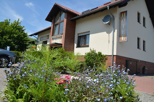 Bestwaner Hotel & Restaurant