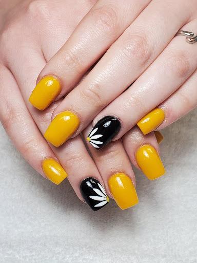Nails by Shandi - Visual