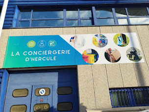 Photo n°2 de La Conciergerie d'Hercule à Sainte-Geneviève-des-Bois (Paysagiste)