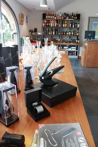 V. Marchand de Vins - Thumbnail