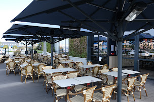 Photo n°3 de Alpha park à Les Clayes-sous-Bois (Centre commercial)