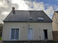 Francky Trost Rénove Habitat Angers | Démoussage toiture, Couvreur, Gouttières, Nettoyage façades traces rouges. TRELAZE à Trélazé