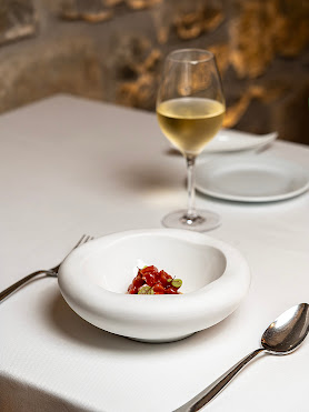 Restaurante El Drac by Raül Balam Ruscalleda by null