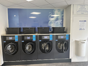 Photo n°10 de Laverie S&M CleanServices à L'Haÿ-les-Roses (Laverie automatique)