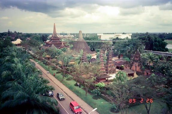 Bank Mandiri Jakarta Taman Mini Indonesia Indah, Author: 林芳彦