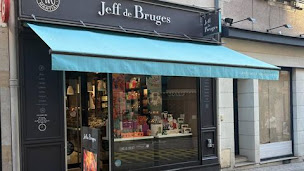 Photo n°11 de Jeff de Bruges à Moulins (Boutique d'articles de mariage)