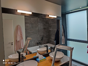 Photo n°1 de CT33 services à Saint-Médard-en-Jalles (Électricien)