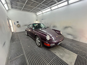 Photo n°12 de Restor' auto concept à Aouste-sur-Sye (Atelier de mécanique automobile)