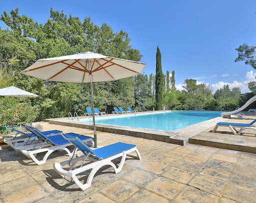 Photo de Domaine de la Dragonette : Location gîte de charme en Provence avec piscine à Entraigues-sur-la-Sorgue (84320)