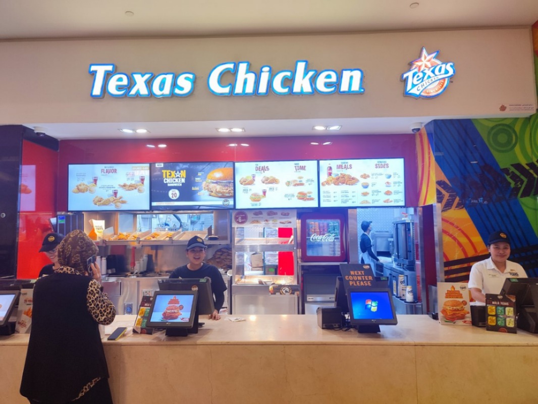 Nando's Mall of the Emirates - صورة 3