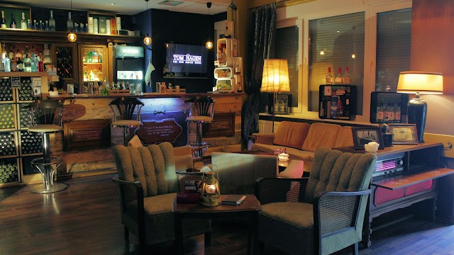 Tom Hagen Bar