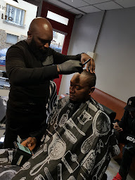 Photo n°28 de The corner barber à Pontault-Combault (Salon de coiffure)