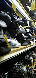 Photo n°25 de MOTO&CO à Tours (Magasin de pièces et d'accessoires pour motos)