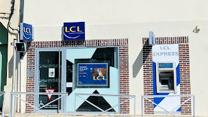 Photo n°1 de LCL Banque et assurance à Étrépagny (Banque d'épargne)