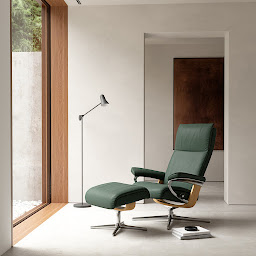 Photo n°33 de Espace Stressless Chailly-en-Bière - Fauteuil relax - Canapés à Chailly-en-Bière (Magasin de meubles de bureau)