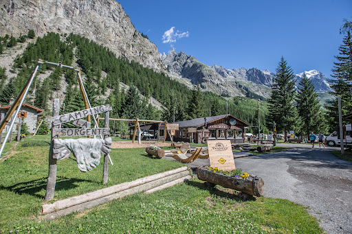 Campeggio Monte Bianco "La Sorgente"