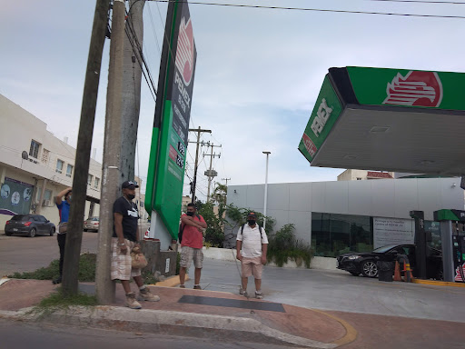 Gasolinera Lomas - Thumbnail