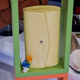 Photo n°5 de TALON POURPRE à Issy-les-Moulineaux (Magasin de chaussures)