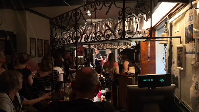 Reviews of The Bugle Inn in Brighton - Pub