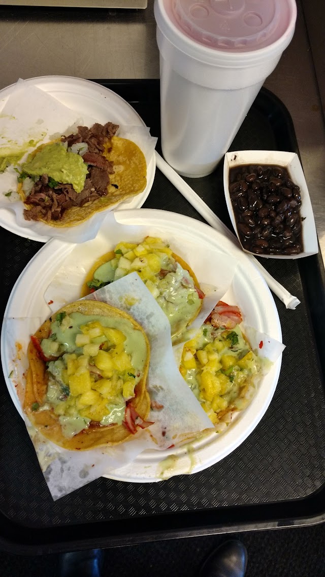 Taco Y Taco Mexican Eatery