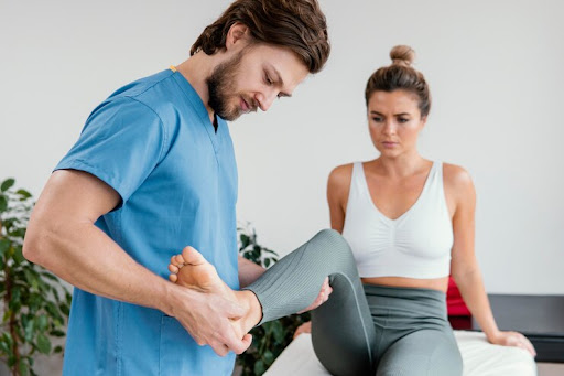 Dr. Varun Ahuja (PT), a recognized expert in Orthopaedics based in Delhi NCR, provides personaliz… post image