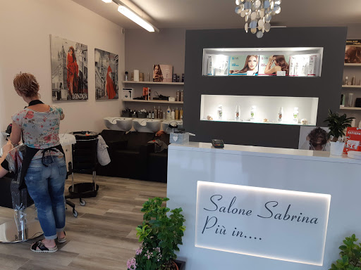 Salone più in Di Sabrina Grigolato