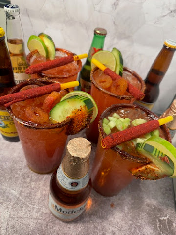 Tacos & Cerveza Pura Vida by null