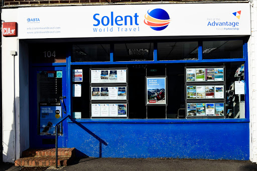 Solent World Travel Logo