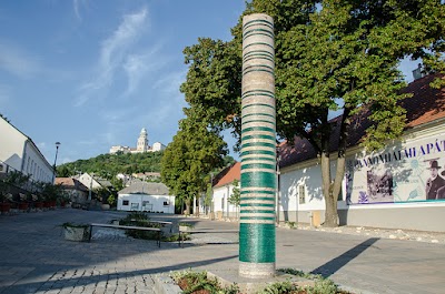 Photos of HEFTER gal&eacute;ria &eacute;s st&uacute;d&oacute;